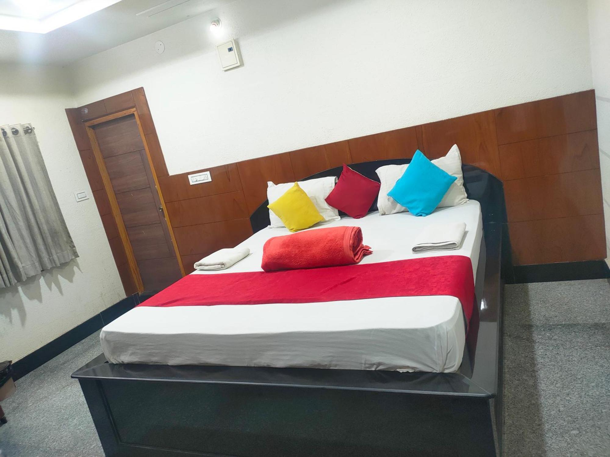 Hotel New Maruthi Inn, Lb Nagar Hyderabad Ngoại thất bức ảnh
